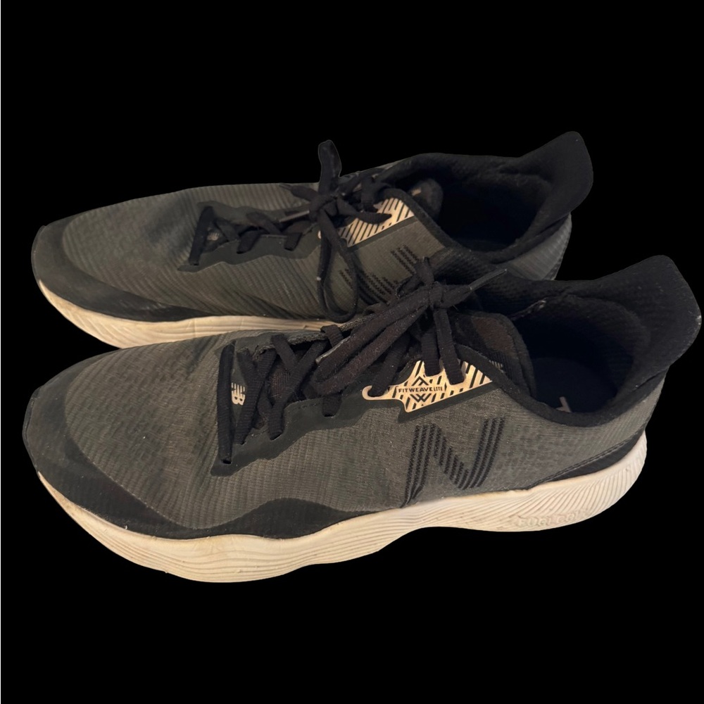 New Balance Womens Gray and Black Athletic Shoes